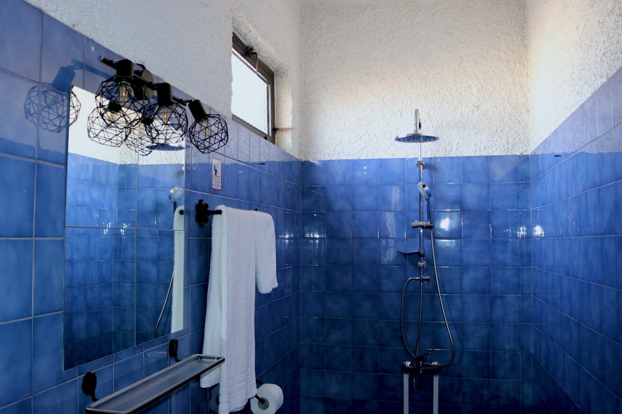 The Bongos - Socially Conscious Rooms, Part Of The Room Rate Goes To Charity Platanés Exteriér fotografie